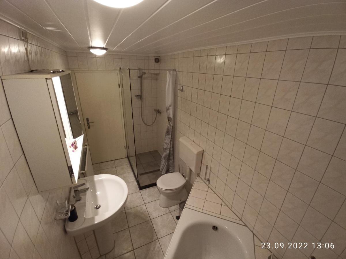 Gemütliches Ferienhaus 15 , 2 bis 4 Personen, Europa Feriendorf Husen Exterior foto